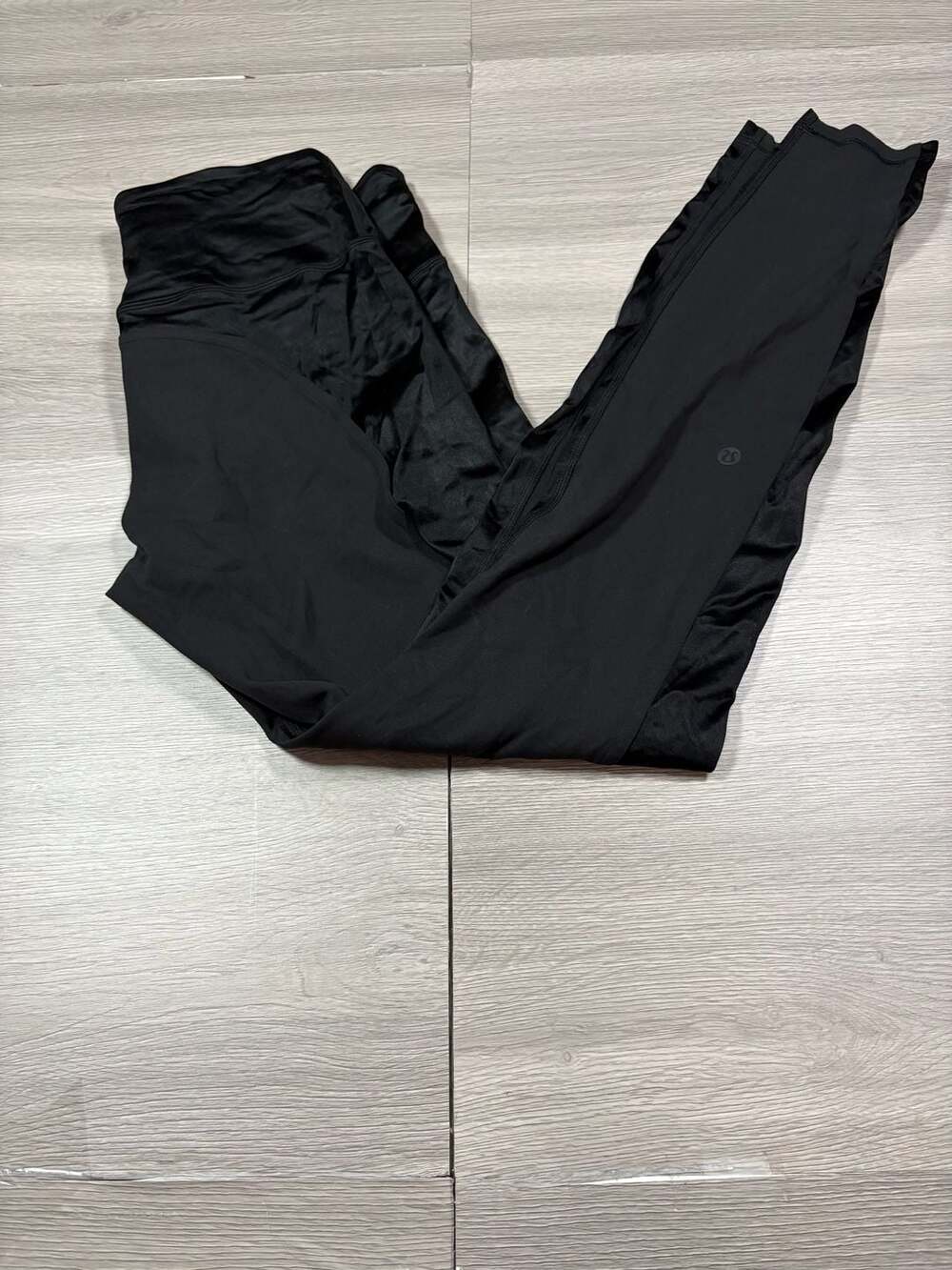 Lululemon Leggings Size 8 Black Satin Side Panels Activewear